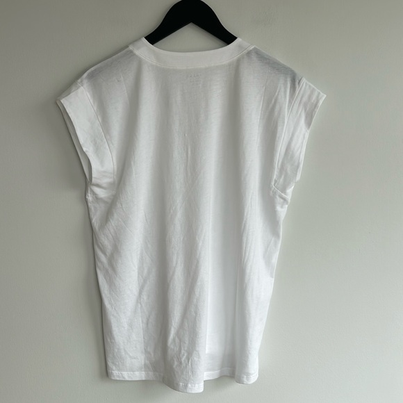Le Mid Rise V-Neck Tee In White - Picture 5 of 7